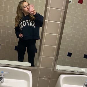 super cute Oxford Navy Sweatshirt